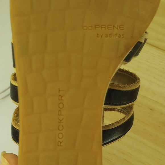 RARE Adiprene by Adidas/Rockport Black Strappy Wedge Gladiator Sandals - Picture 4 of 8